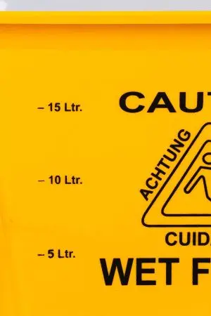 Вик: Ведро 20л для мытья окон на колесах пластик MRY